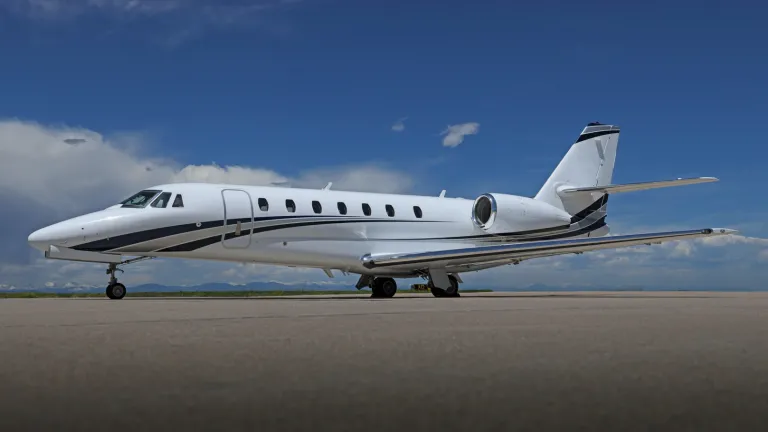 Citation Sovereign 680-0216 Ramp Photo
