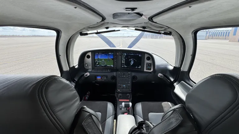 Cirrus SR22T G6