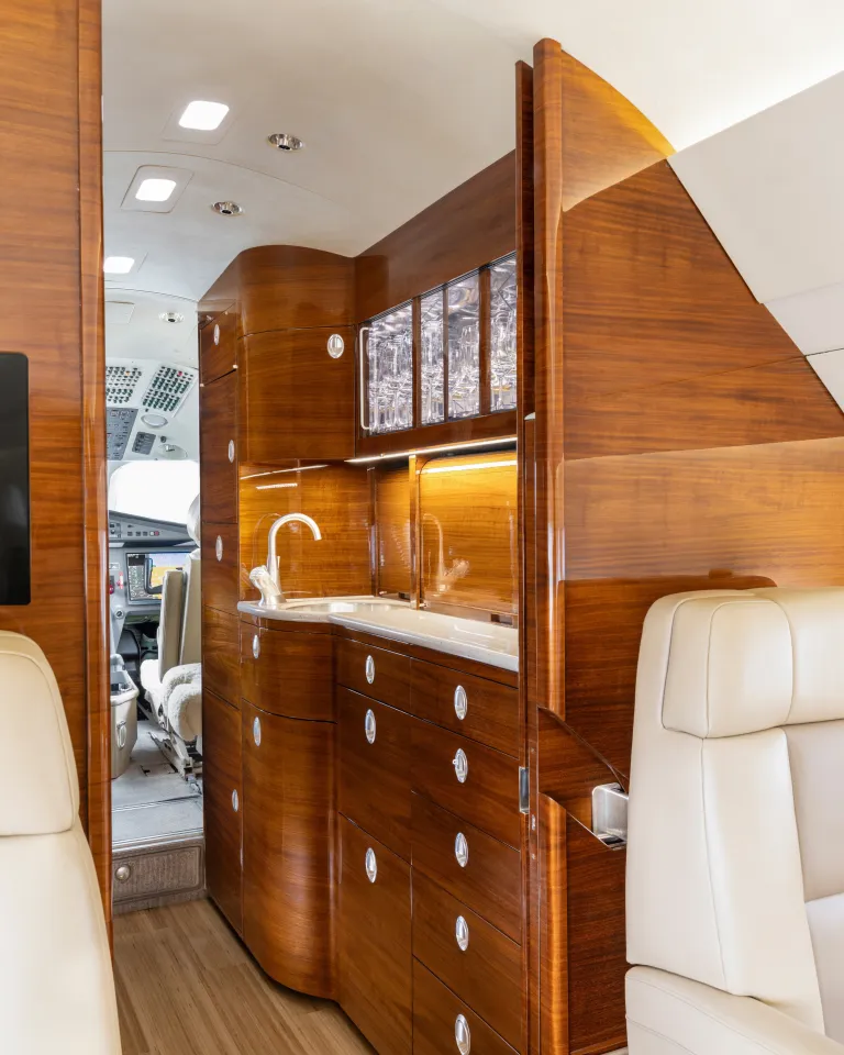 N353WW Galley