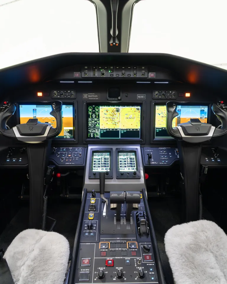 N608ES Cockpit View